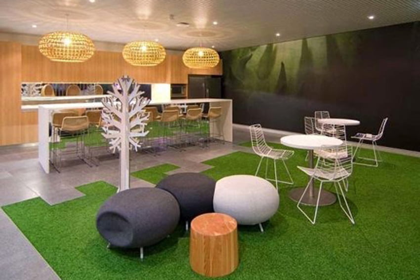 Rumput Sintetis Dinding Untuk Mempercantik Dinding Polos Dirumah Anda 1